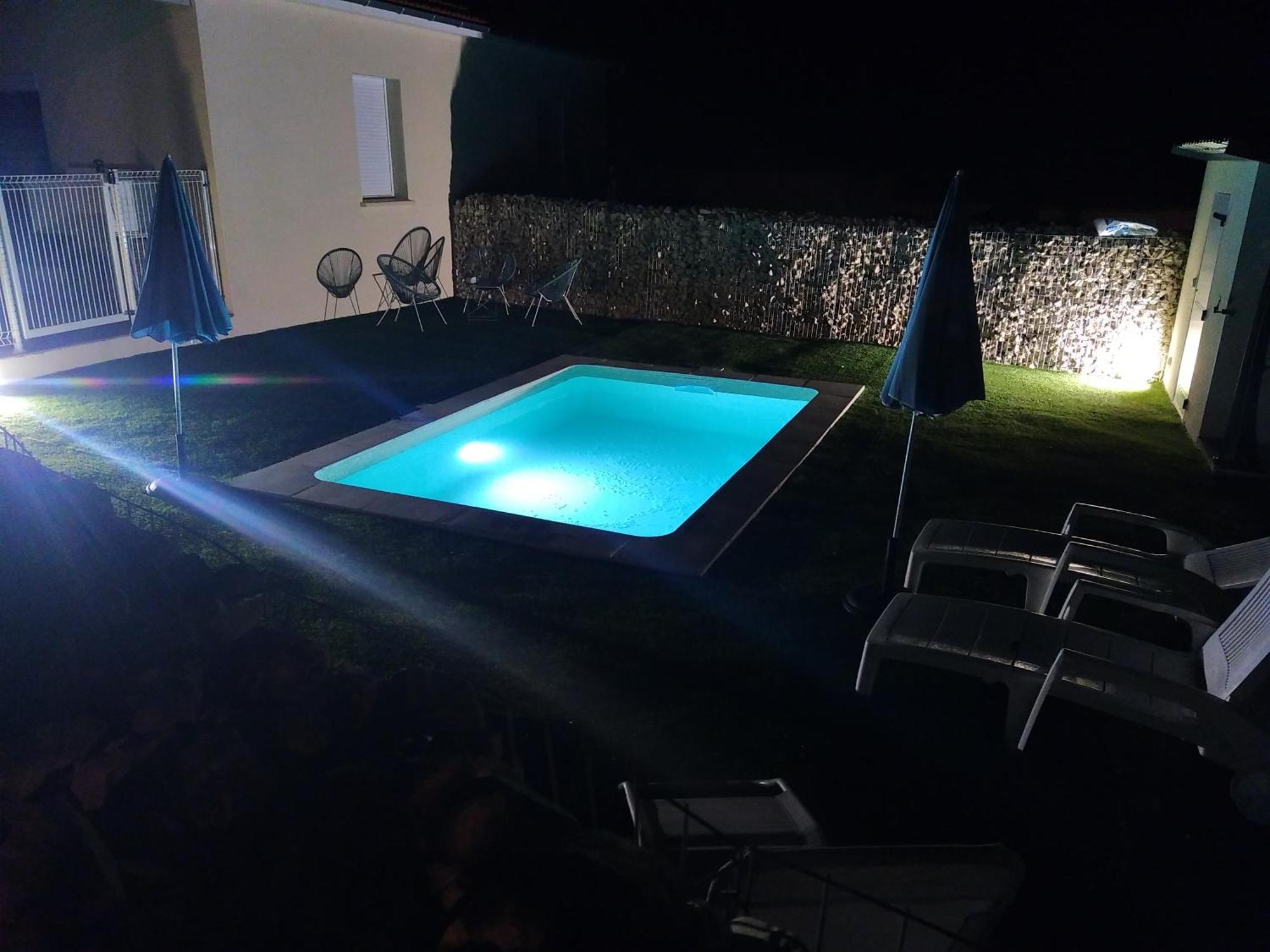 Gite D&D Avec Piscine Privative Martel Exterior photo